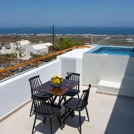 Theophrasti Suites Foinikia  Room photo