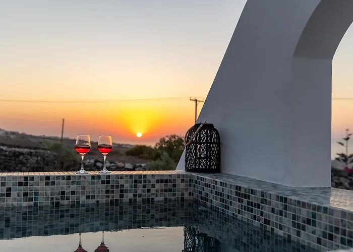 Theophrasti Suites
