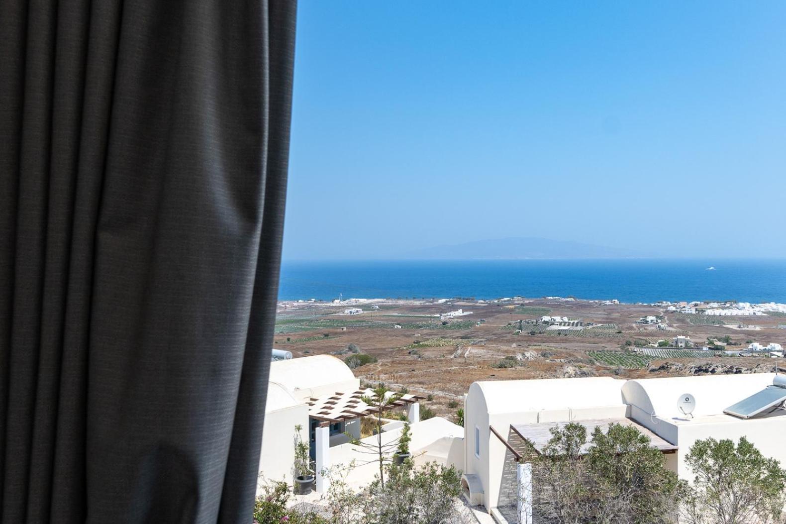 Theophrasti Apartment *
